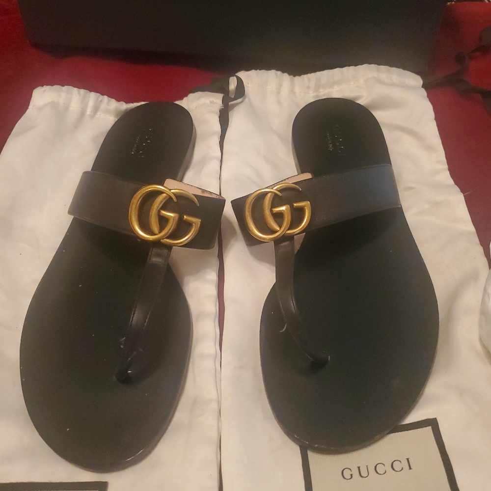 Gucci Double G Sandle